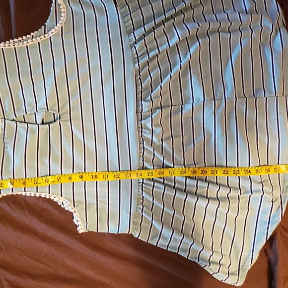 Betsey's Boutique empire waist flared tank stripped - Picture 2 of 4